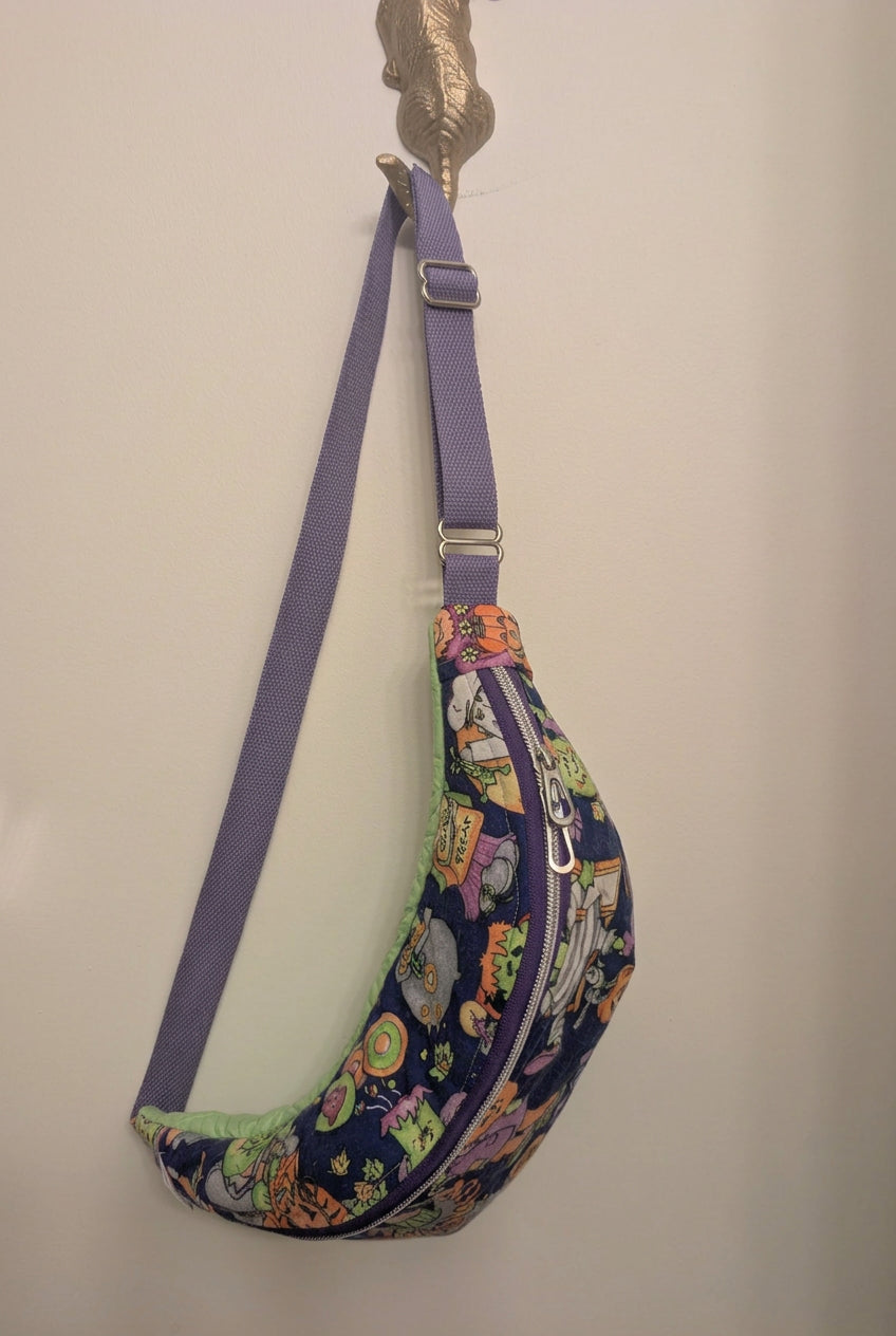 Graveyard Smash Crossbody S