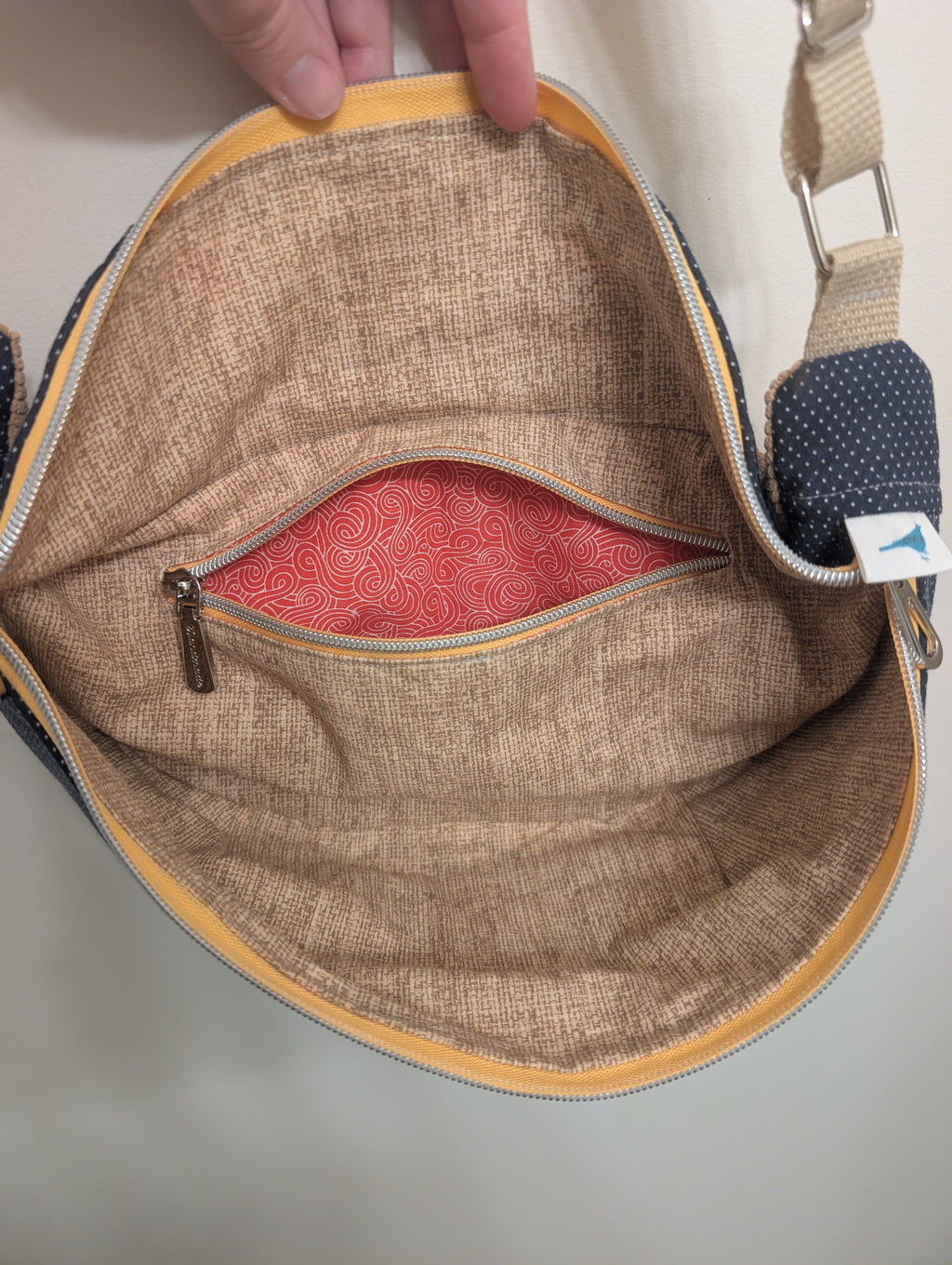 Granny's Got Heat! Crossbody M