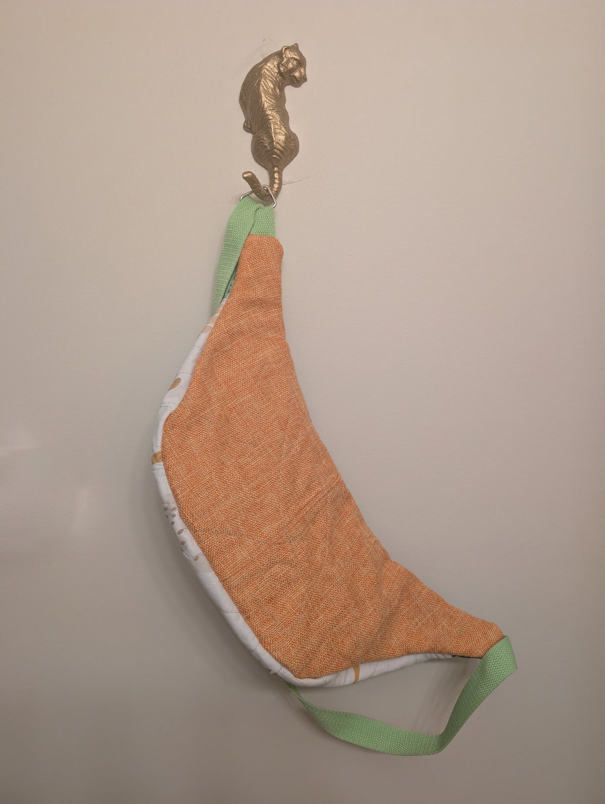 Clever Girl Crossbody L